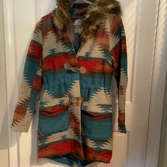BB Dakota The KOA Durango Native Toggle Coat - Picture 1 of 5